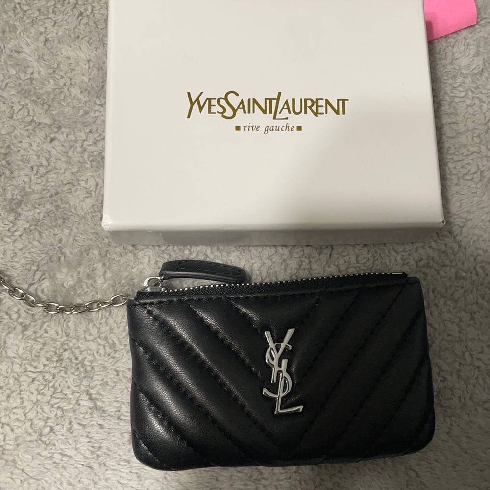 Key pouch